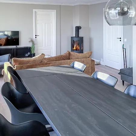 4 Bedroom Beautiful In Herlø